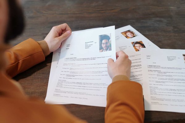 Les avantages des modèles de CV prêts à l'emploi